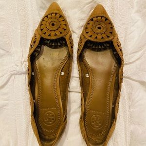Tory Burch Layla Pointed toe flat. Size 61/2